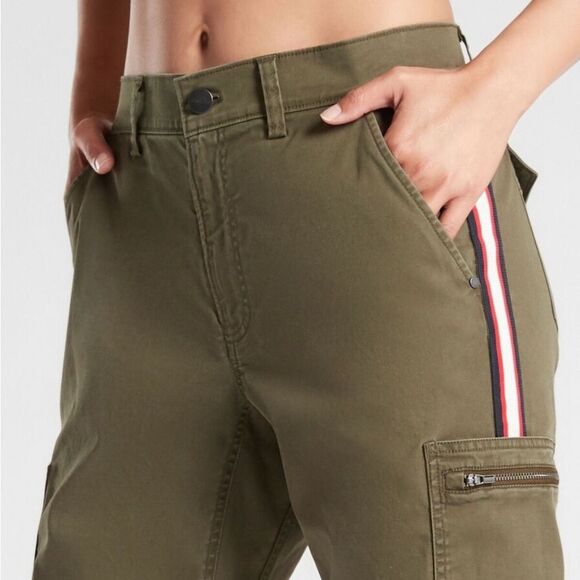 Athleta Summit Cotton Cargo Pant in Tortuga Olive Side Stripe Women’s Size 4 - Picture 4 of 15